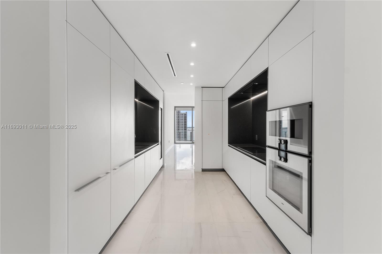 300 Biscayne Boulevard #2103, Miami, Florida image 19