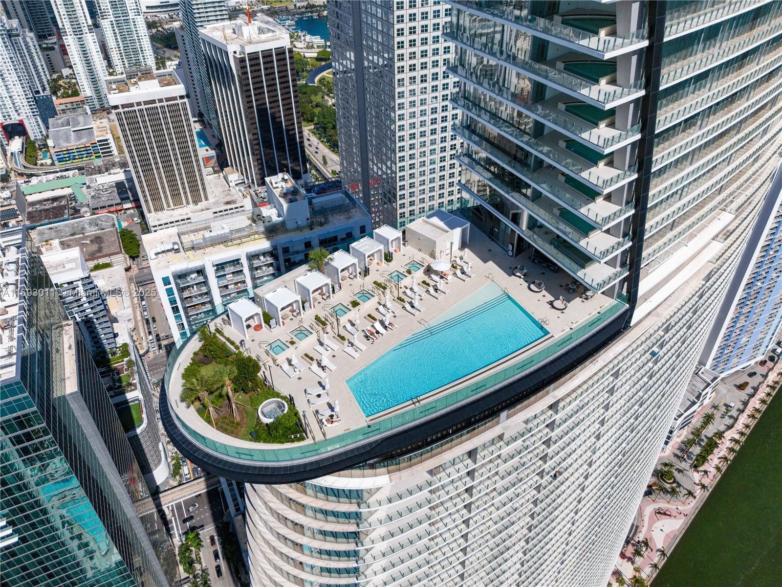 300 Biscayne Boulevard #2103, Miami, Florida image 4