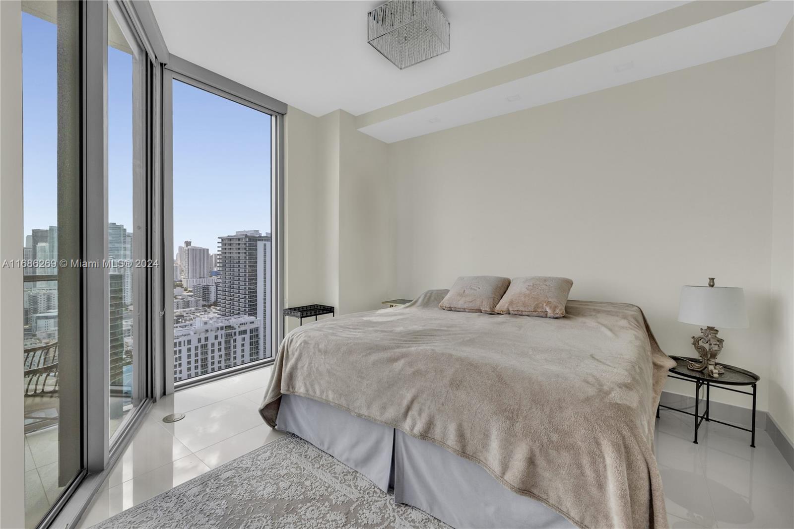 2900 NE 7th Ave #3208, Miami FL 33137