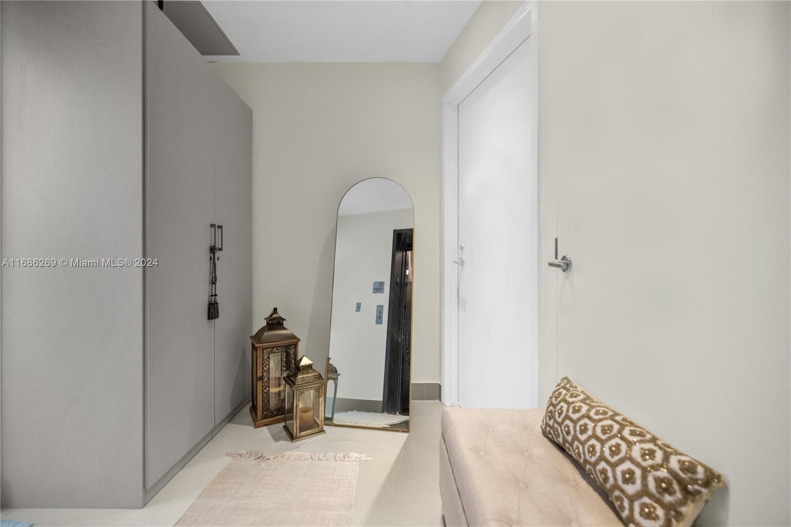 2900 NE 7th Ave #3208, Miami FL 33137