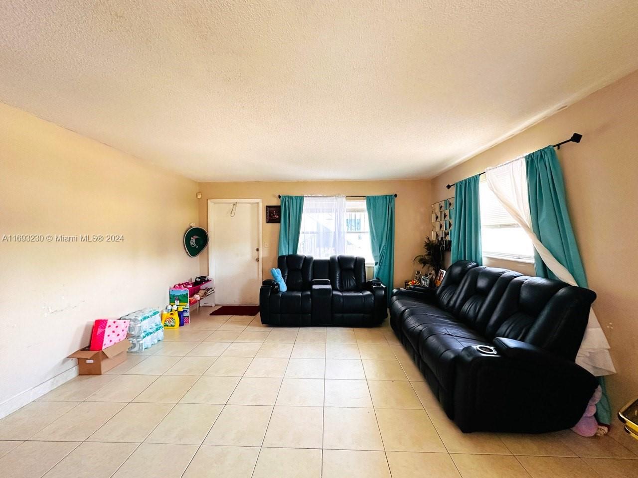 2420 Johnson St #202, Hollywood, Florida image 3