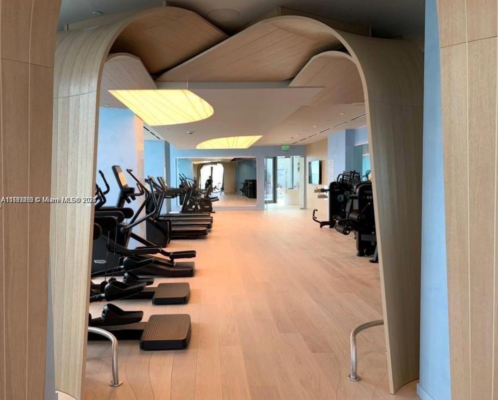 1000 Brickell Plz #3411, Miami FL 33131