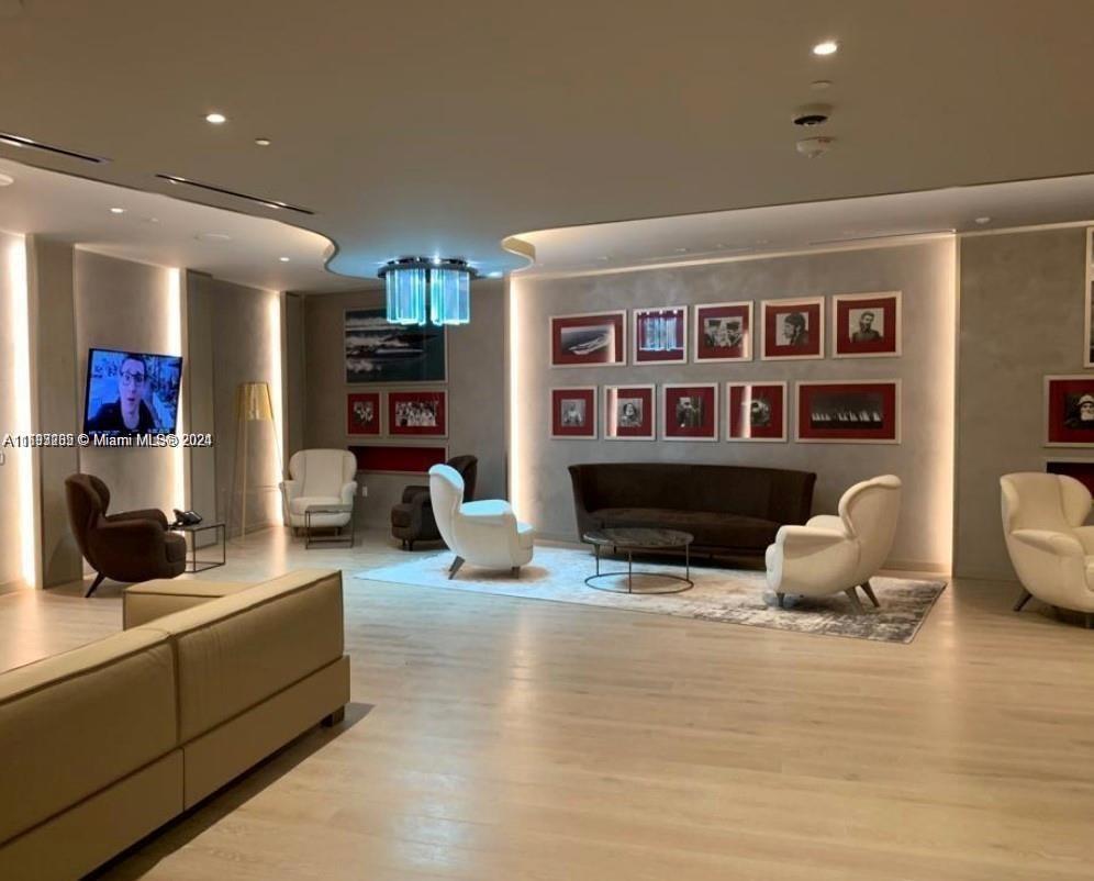 1000 Brickell Plz #3411, Miami FL 33131