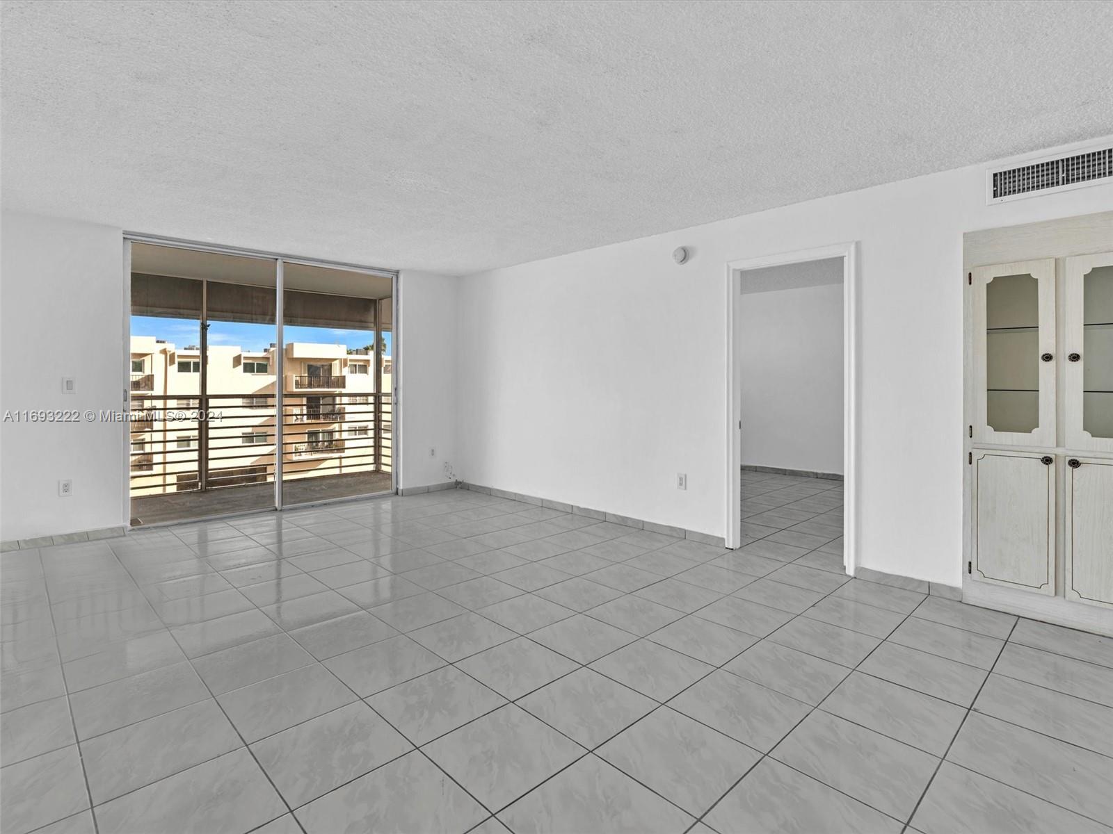 3849 NE 169th St #405, North Miami Beach, Florida image 14