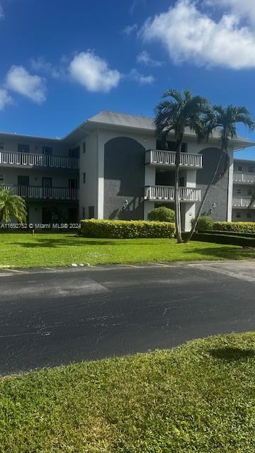 Residential, Hollywood, Florida image 5