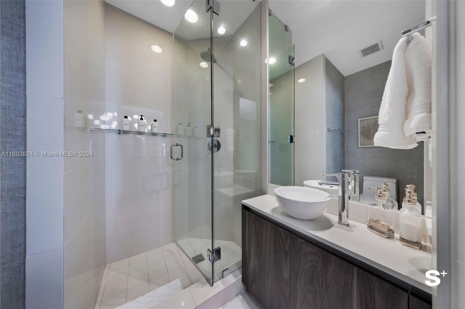 480 NE 31 St #2807, Miami FL 33137