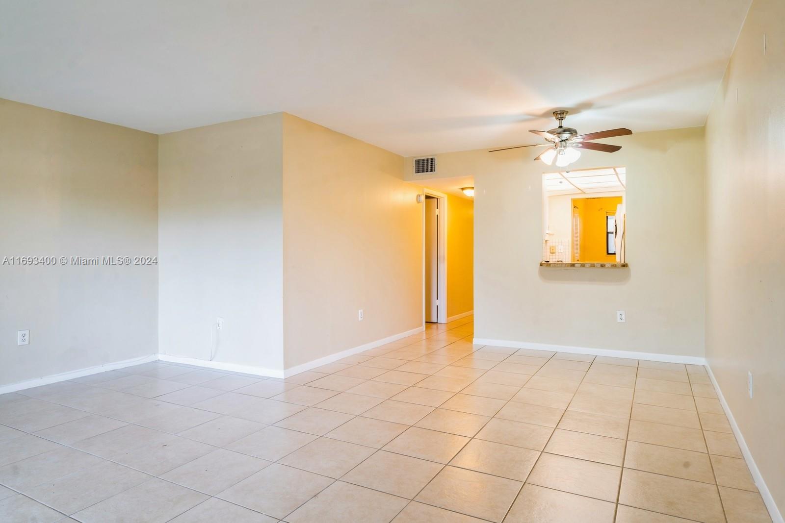 1021 Mockingbird Ln #208, Plantation, Florida image 1