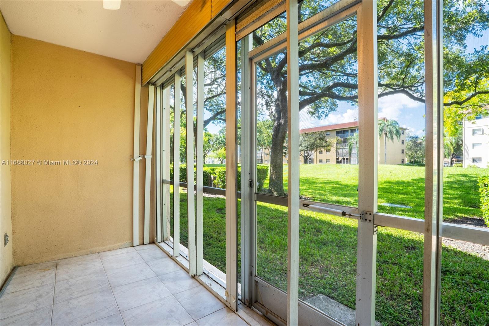 1300 SW 124th Ter #107P, Pembroke Pines, Florida image 21