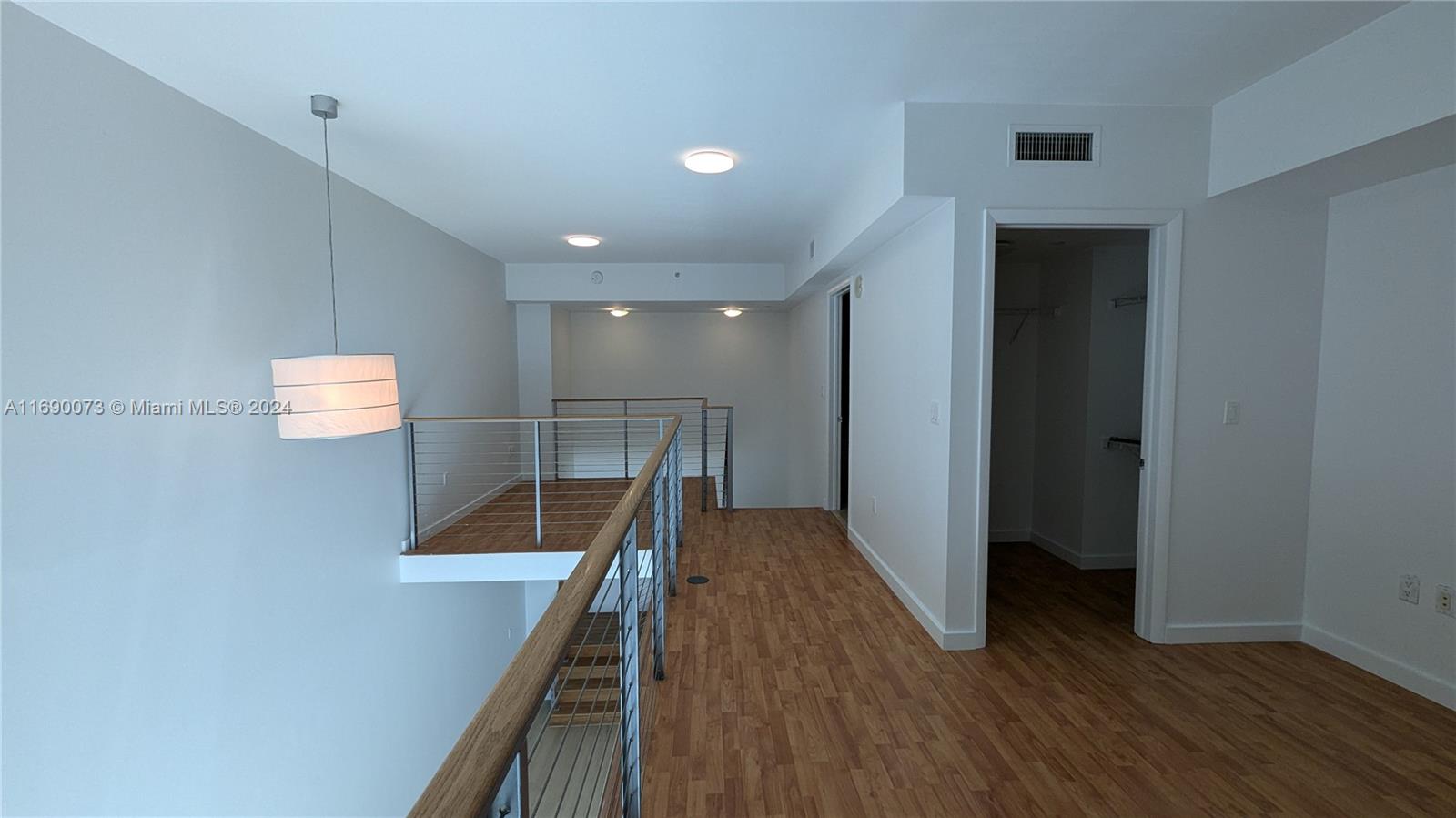 350 S Miami Ave #707, Miami FL 33130