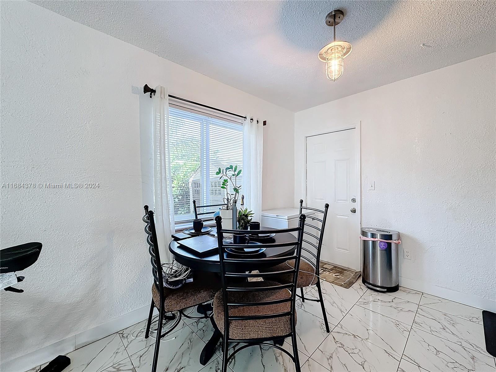 6127 SW 39th St, Miramar, Florida image 36