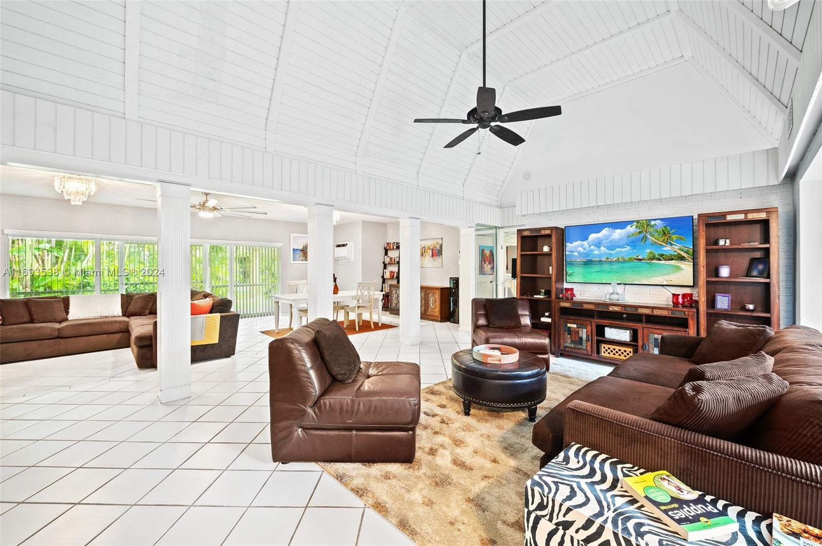 5905 Cedar Cir, Tamarac, Florida image 7