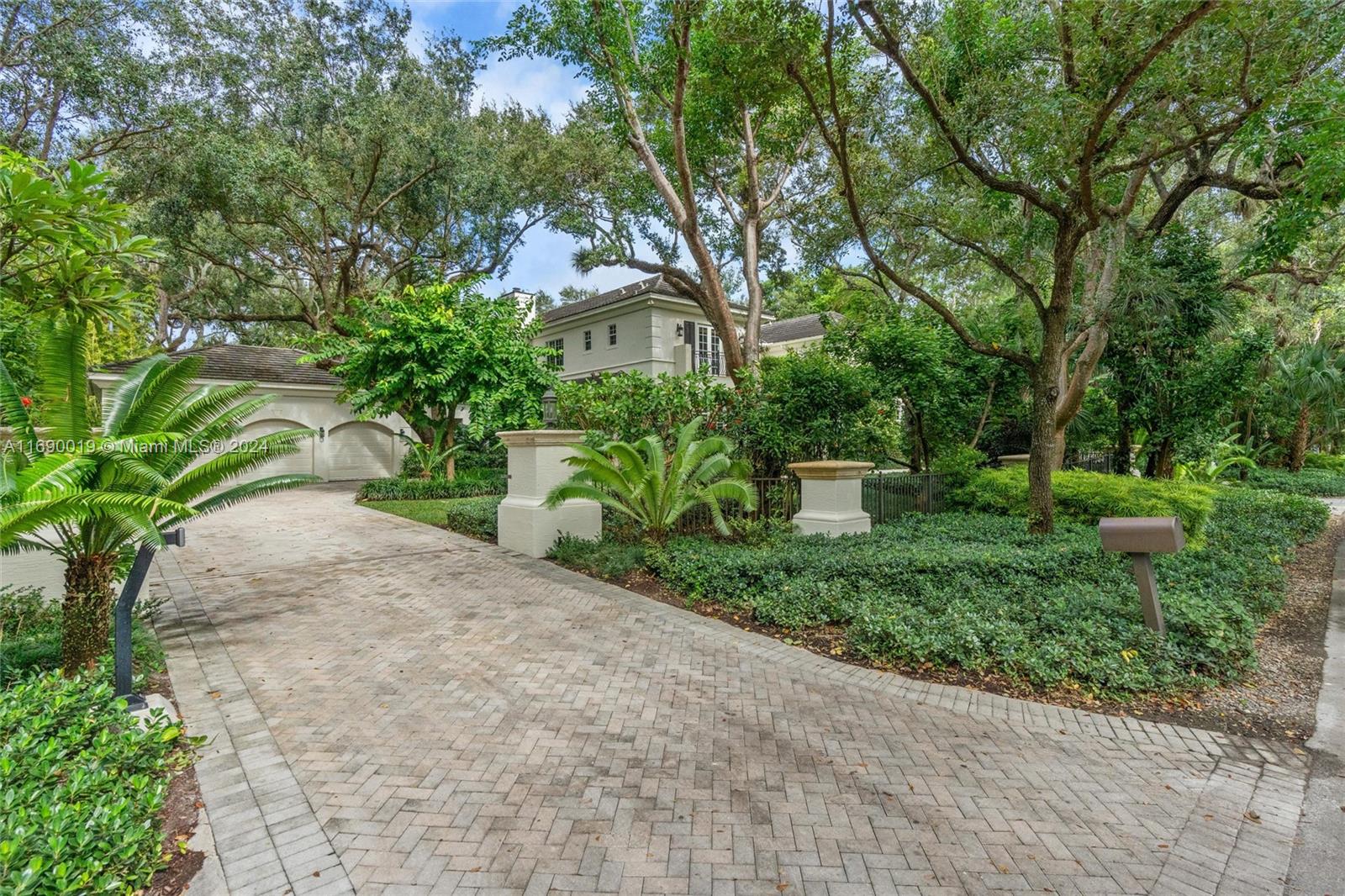 5455 Kerwood Oaks Dr, Coral Gables, Florida image 50