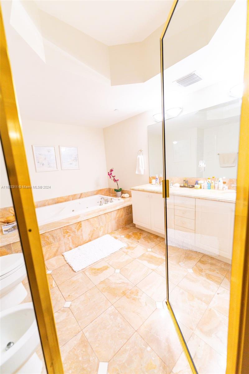 9595 Collins Ave #N9-C, Surfside FL 33154