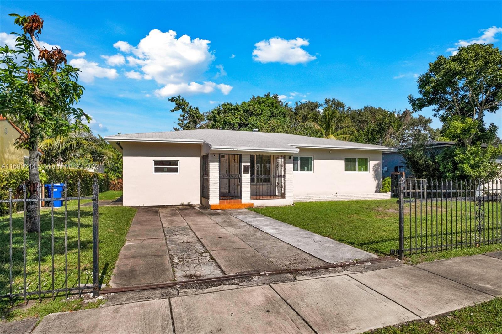 1231 NE 152nd St, North Miami Beach, Florida image 1