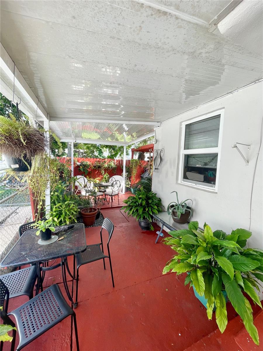 623 SW 6th Ter #1-2, Hallandale Beach, Florida image 14