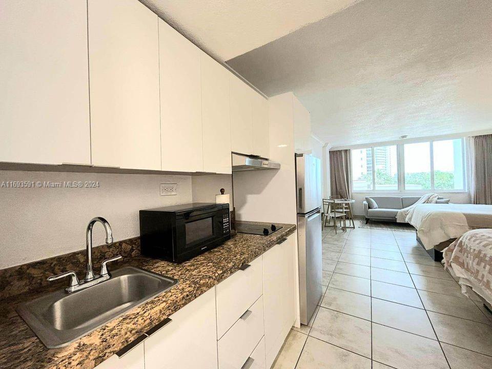 19201 Collins Ave #303, Sunny Isles Beach, Florida image 7