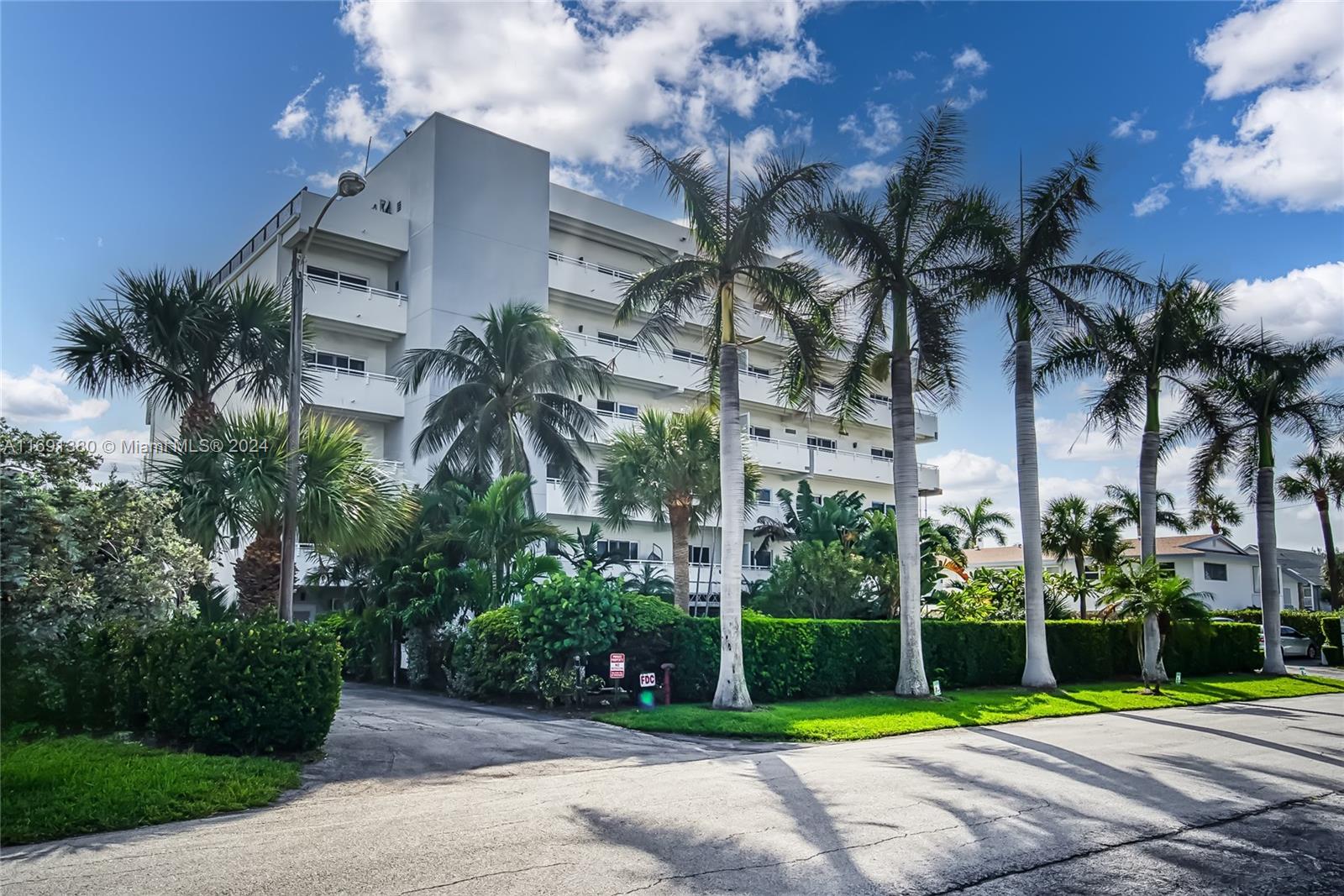 3212 NE 12th St #303, Pompano Beach, Florida image 37