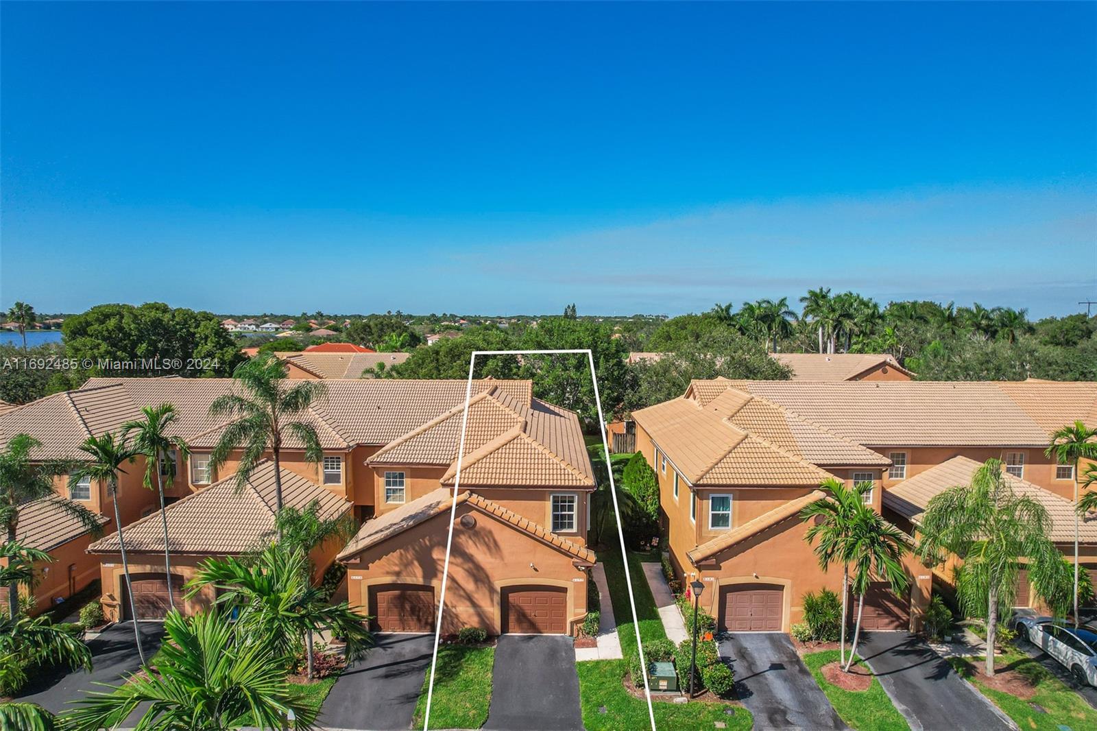 1477 Barcelona Way #6-28, Weston, Florida image 36