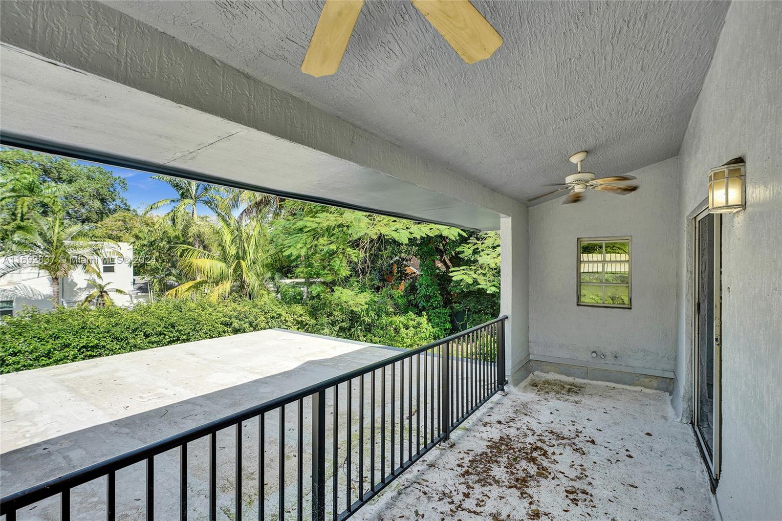 11625 Griffing Blvd, Biscayne Park, Florida image 27