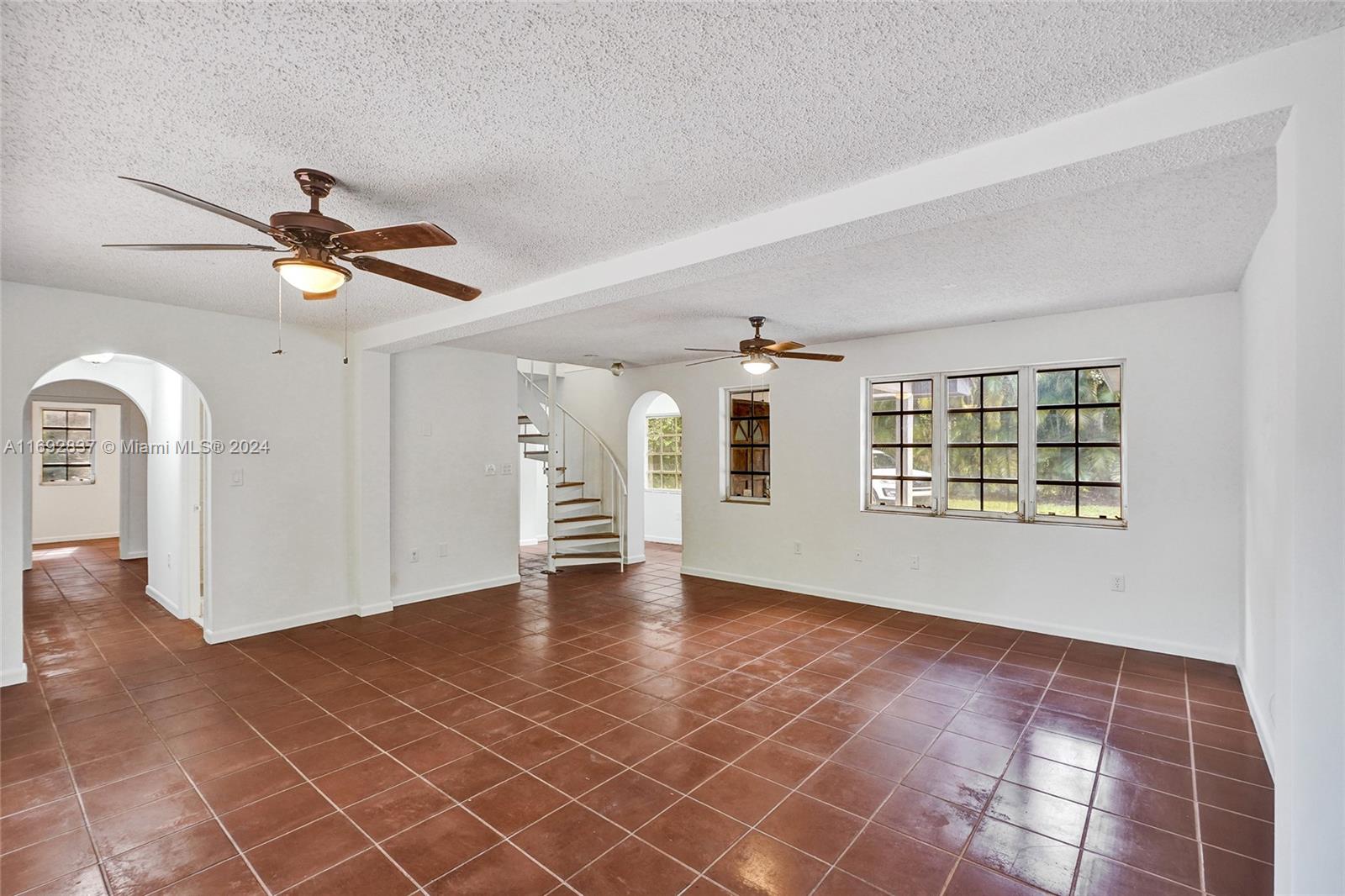 11625 Griffing Blvd, Biscayne Park, Florida image 33