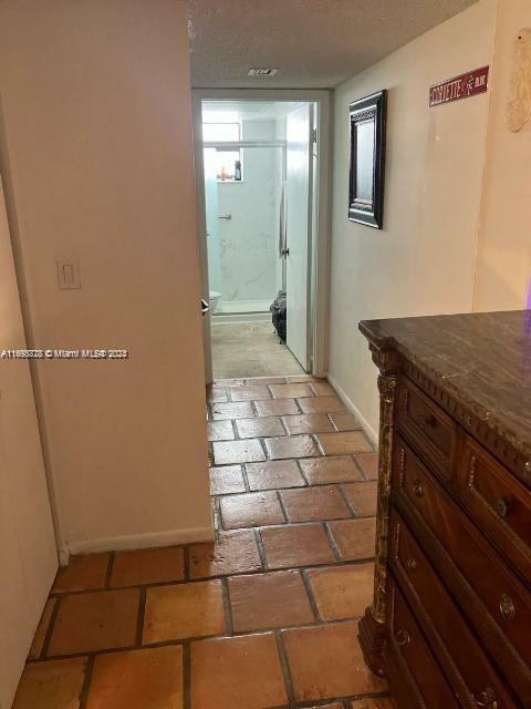 8201 Byron Ave #505, Miami Beach, Florida image 25