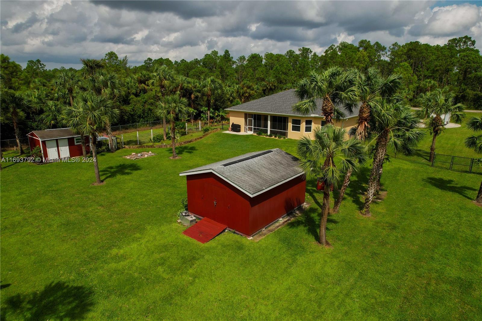 2110 16th Ave Ne, Naples, Florida image 30