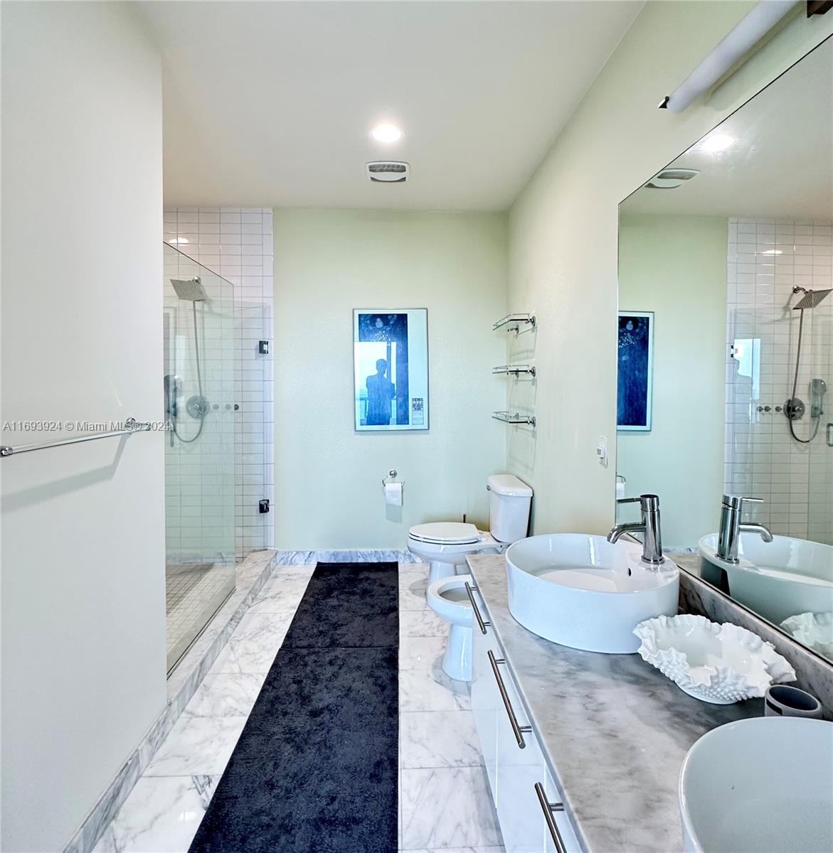 888 Biscayne Blvd #4803, Miami FL 33132