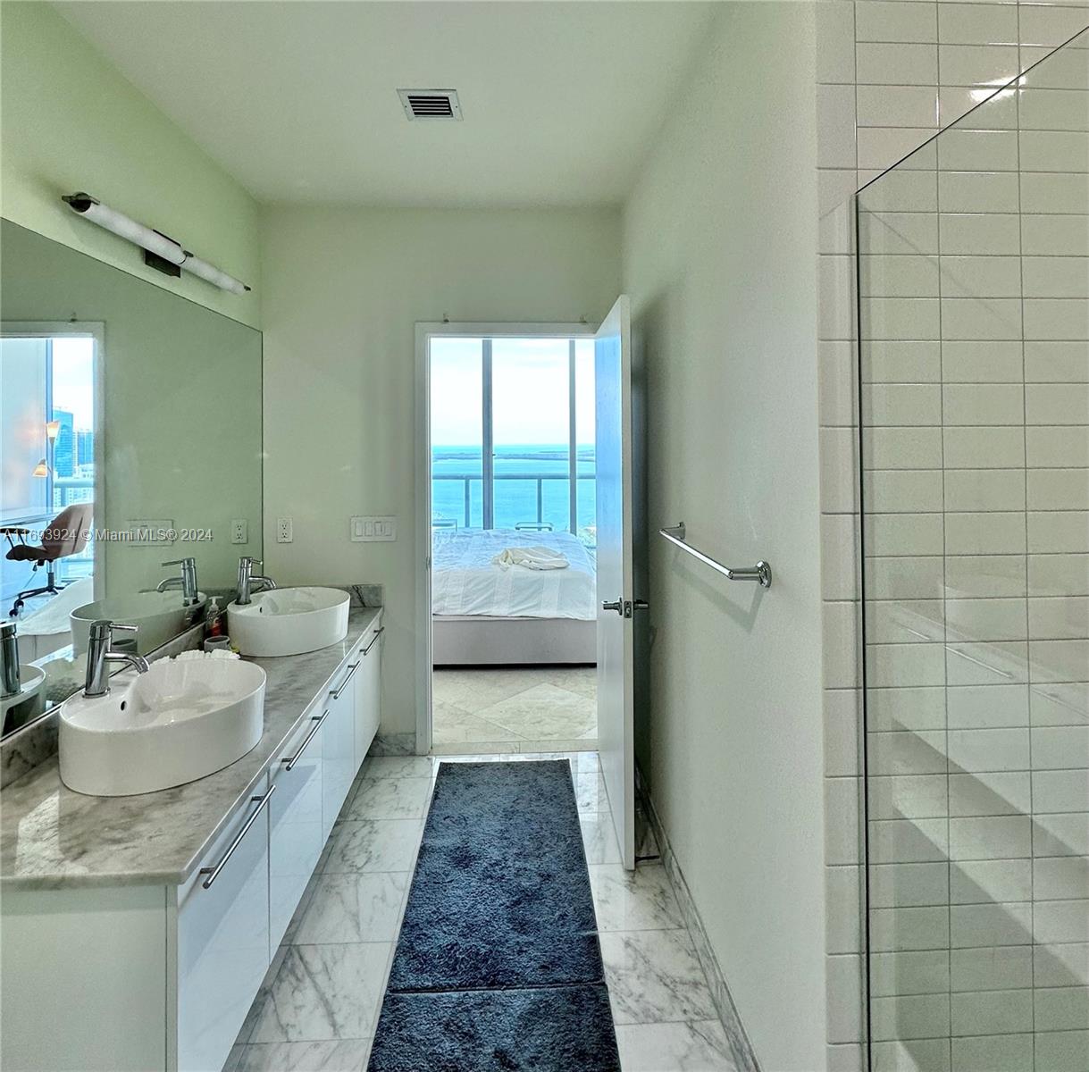 888 Biscayne Blvd #4803, Miami FL 33132