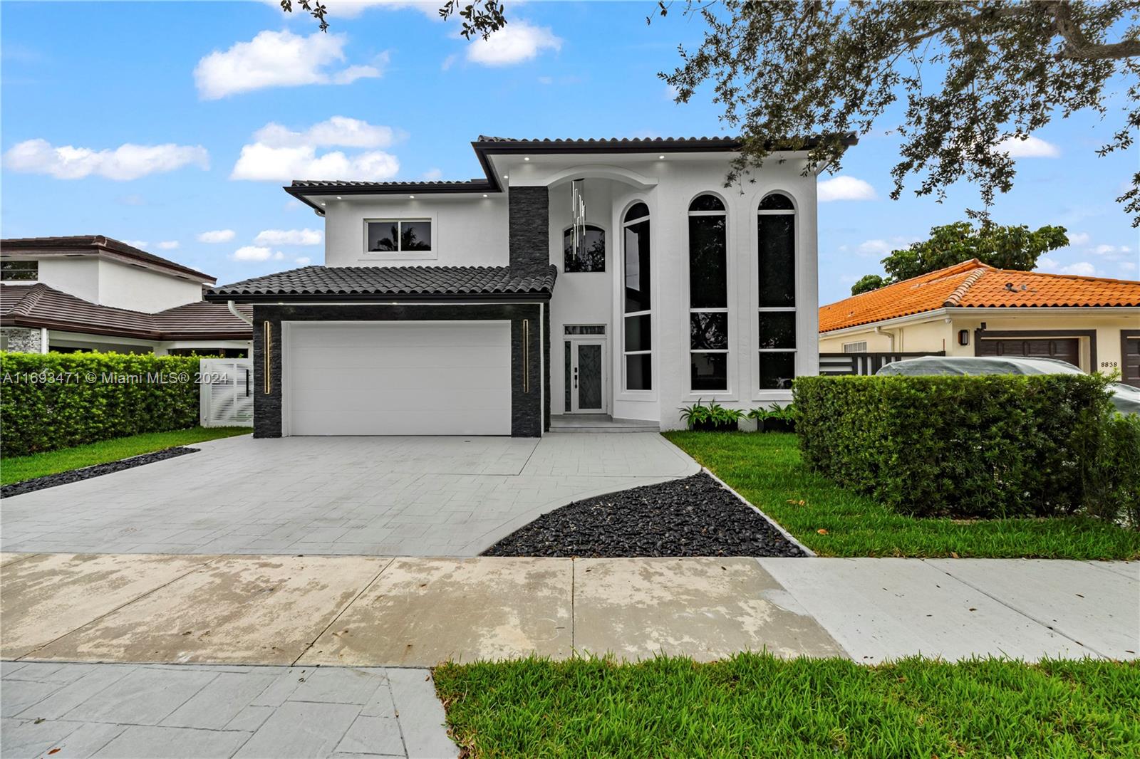 8832 NW 152nd Ter, Miami Lakes, Florida image 1