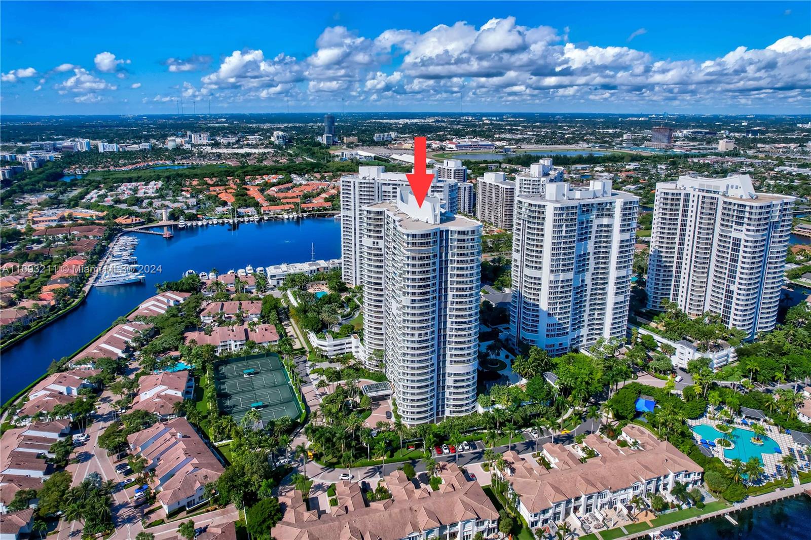 21050 Point Pl #605, Aventura, Florida image 35