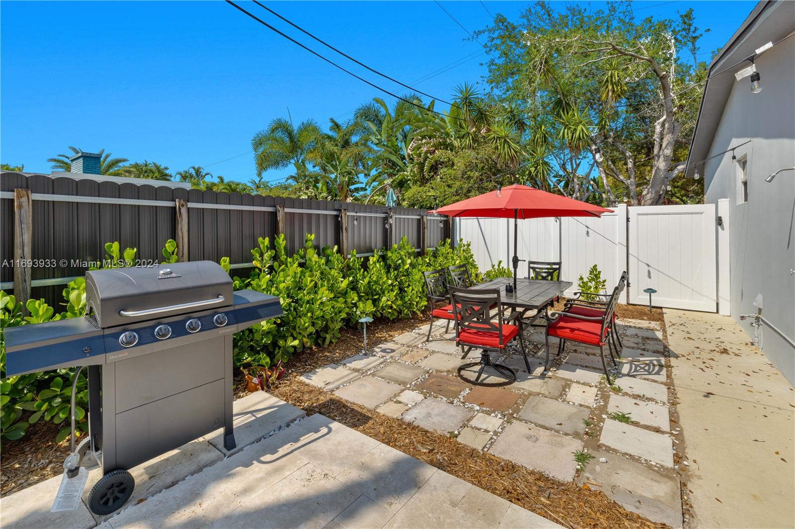 2225 NW 3rd Ave, Wilton Manors, Florida image 30