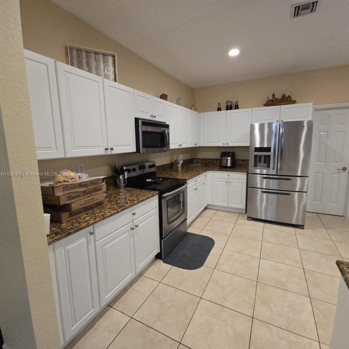 229 NE 36th Ave Rd, Homestead, Florida image 13