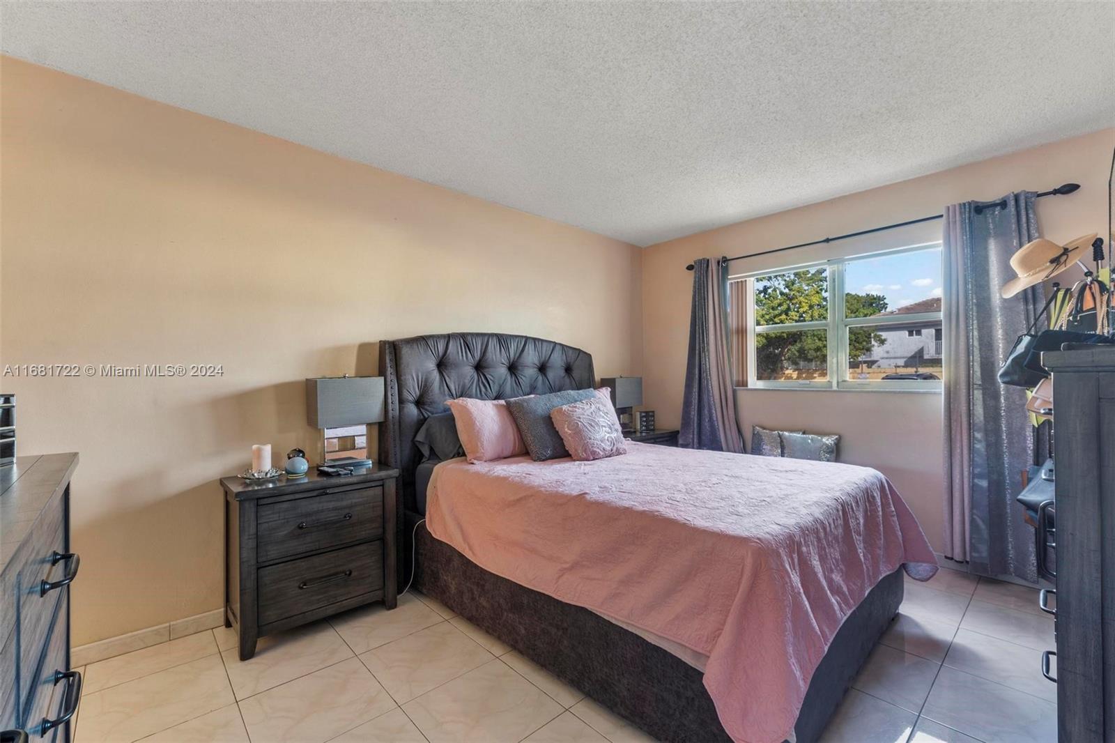 160 Royal Palm Rd #112, Hialeah Gardens, Florida image 25