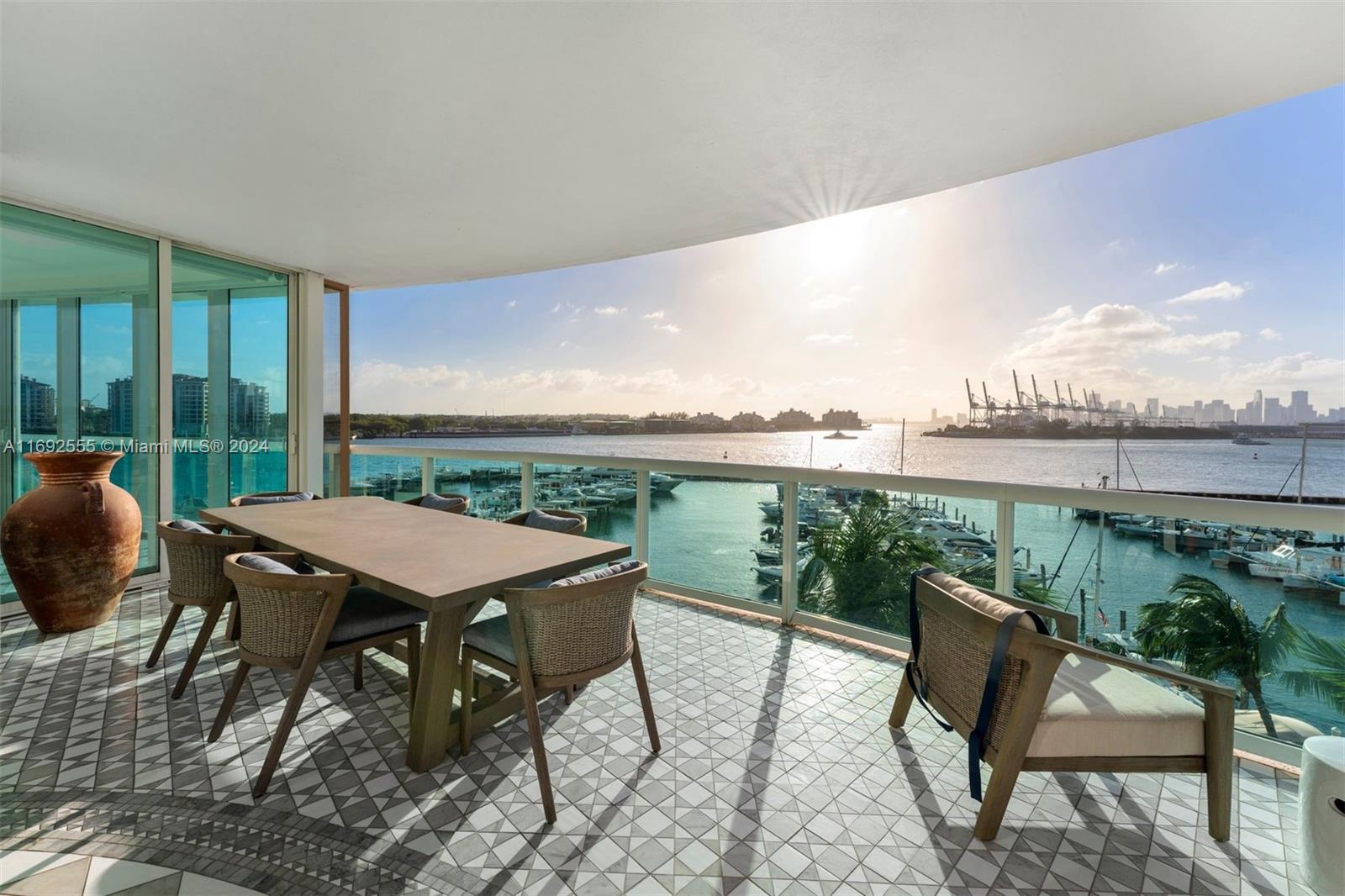 1000 S Pointe Dr #501, Miami Beach, Florida image 9