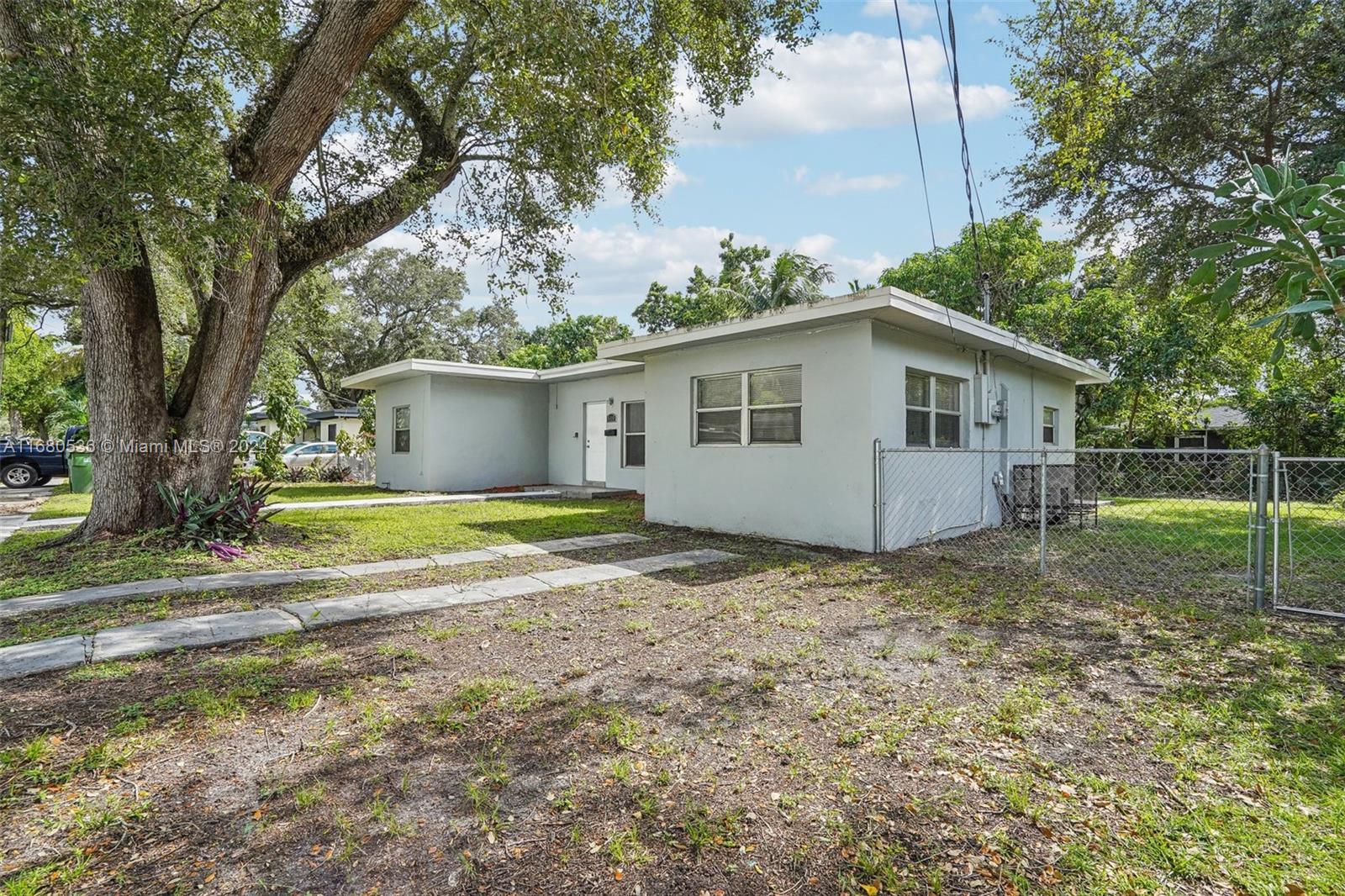 510 NE 132nd Ter, North Miami, Florida image 34