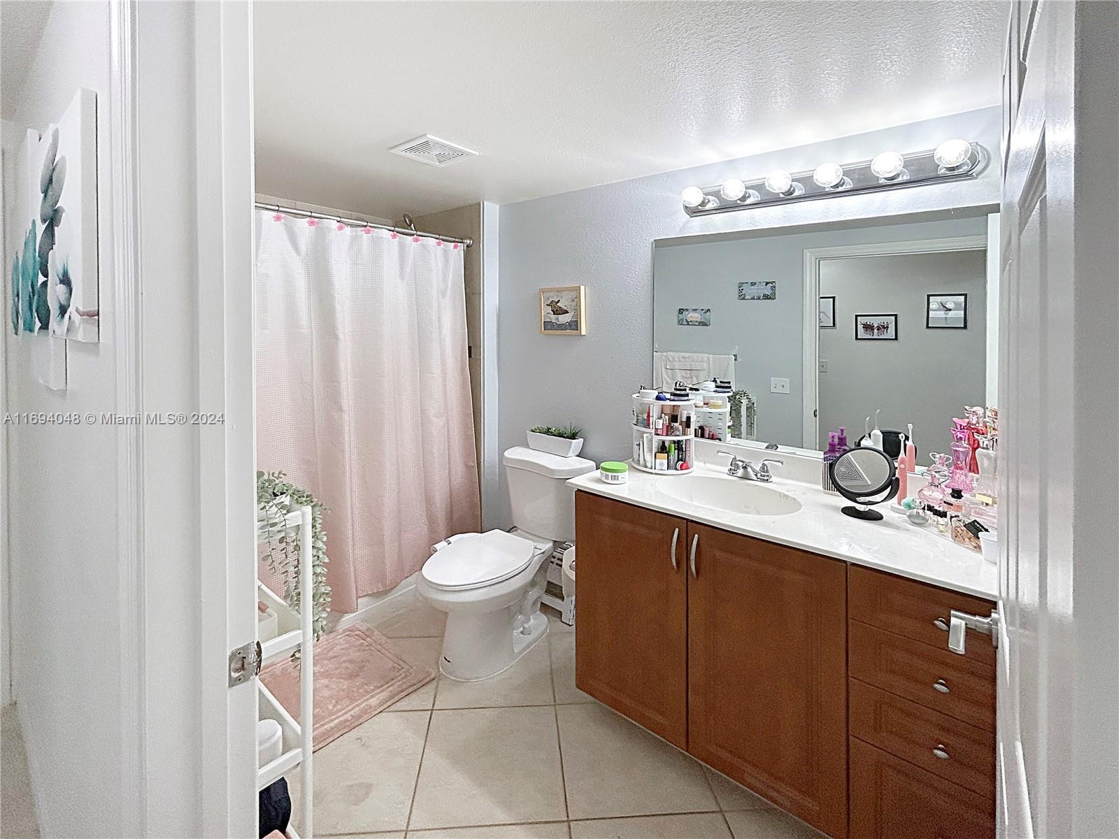 6533 Emerald Dunes Dr #208, West Palm Beach, Florida image 12