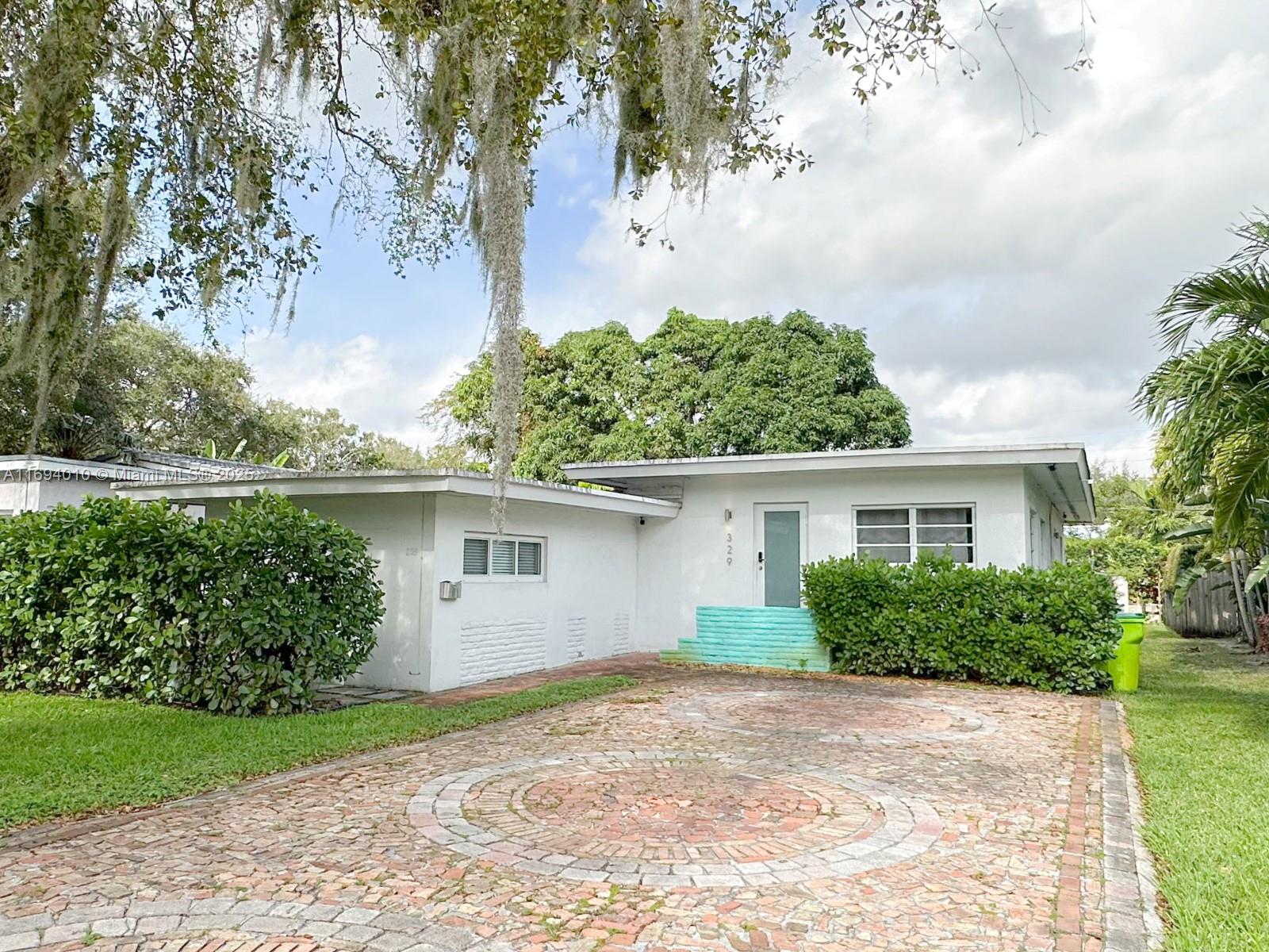 329 NE 87th St, El Portal, Florida image 1