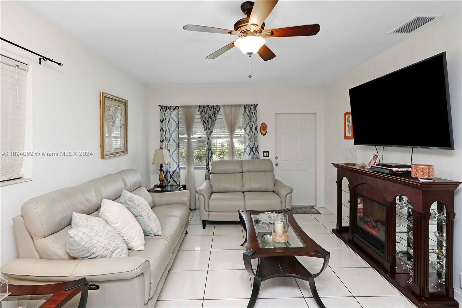 3610 SW 39th Ave, West Park, Florida image 3