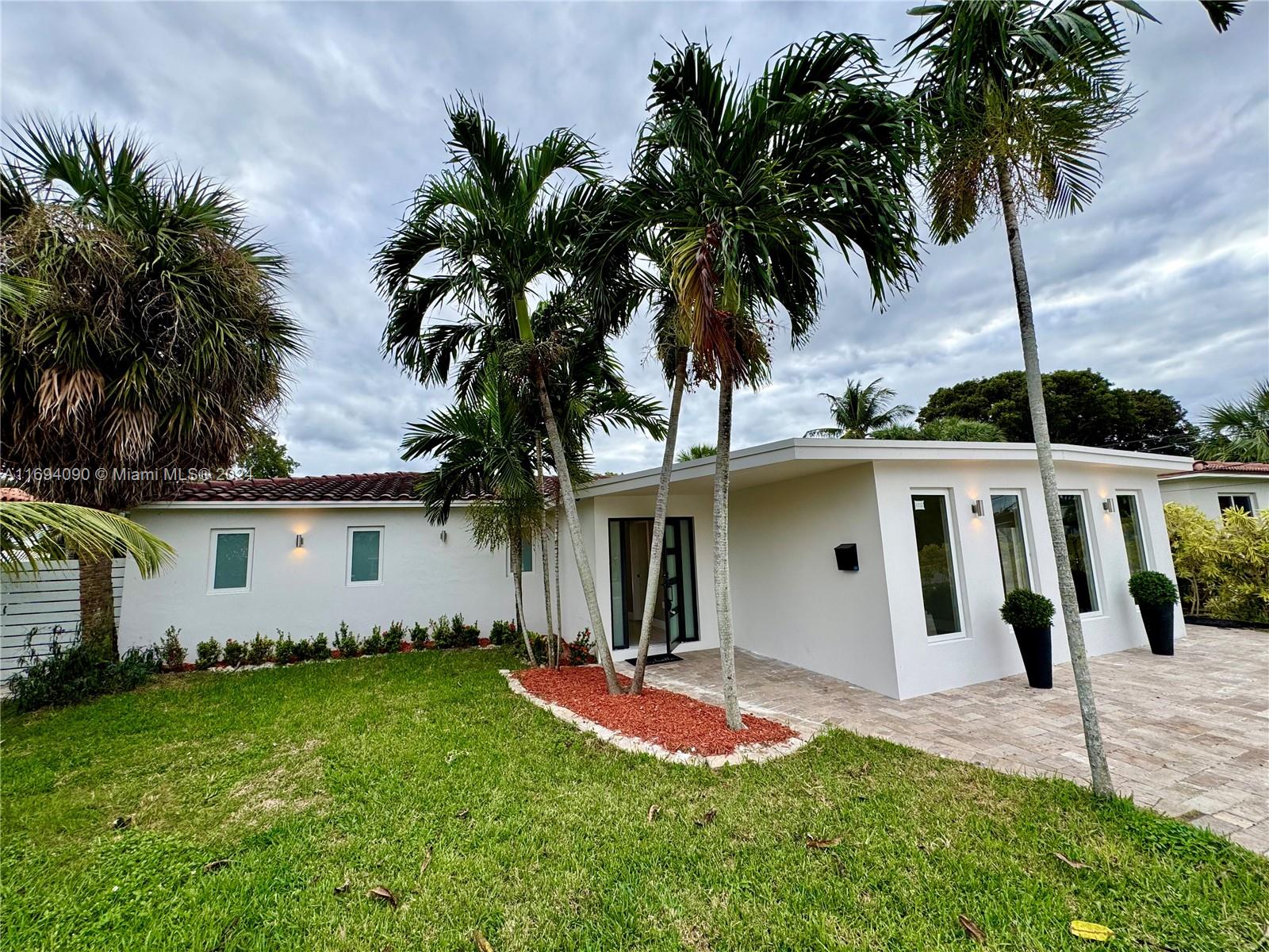 1012 Tangelo Isle, Fort Lauderdale, Florida image 2