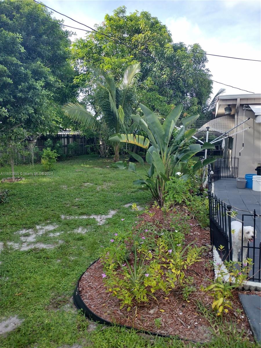 2201 SW 46th Ter, Fort Lauderdale, Florida image 5