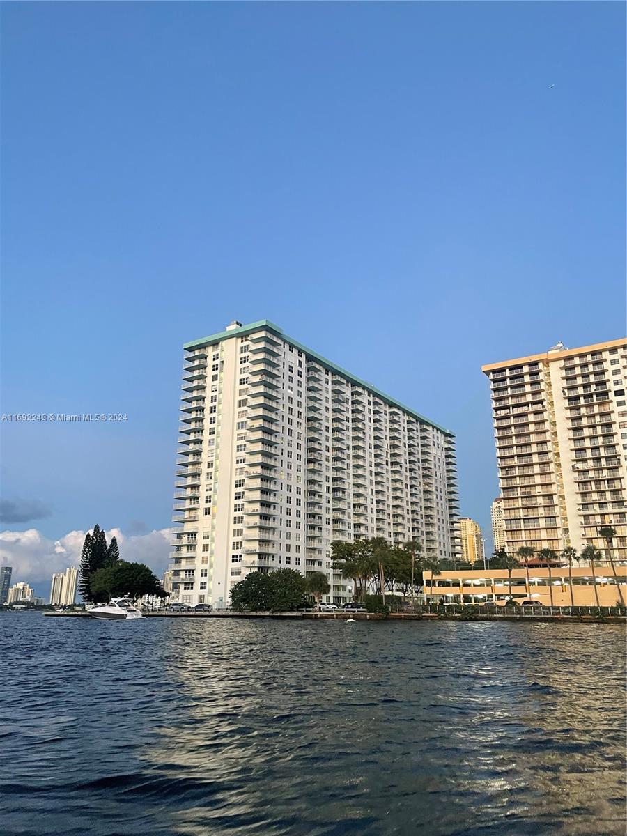 301 174th St #2407, Sunny Isles Beach, Florida image 13