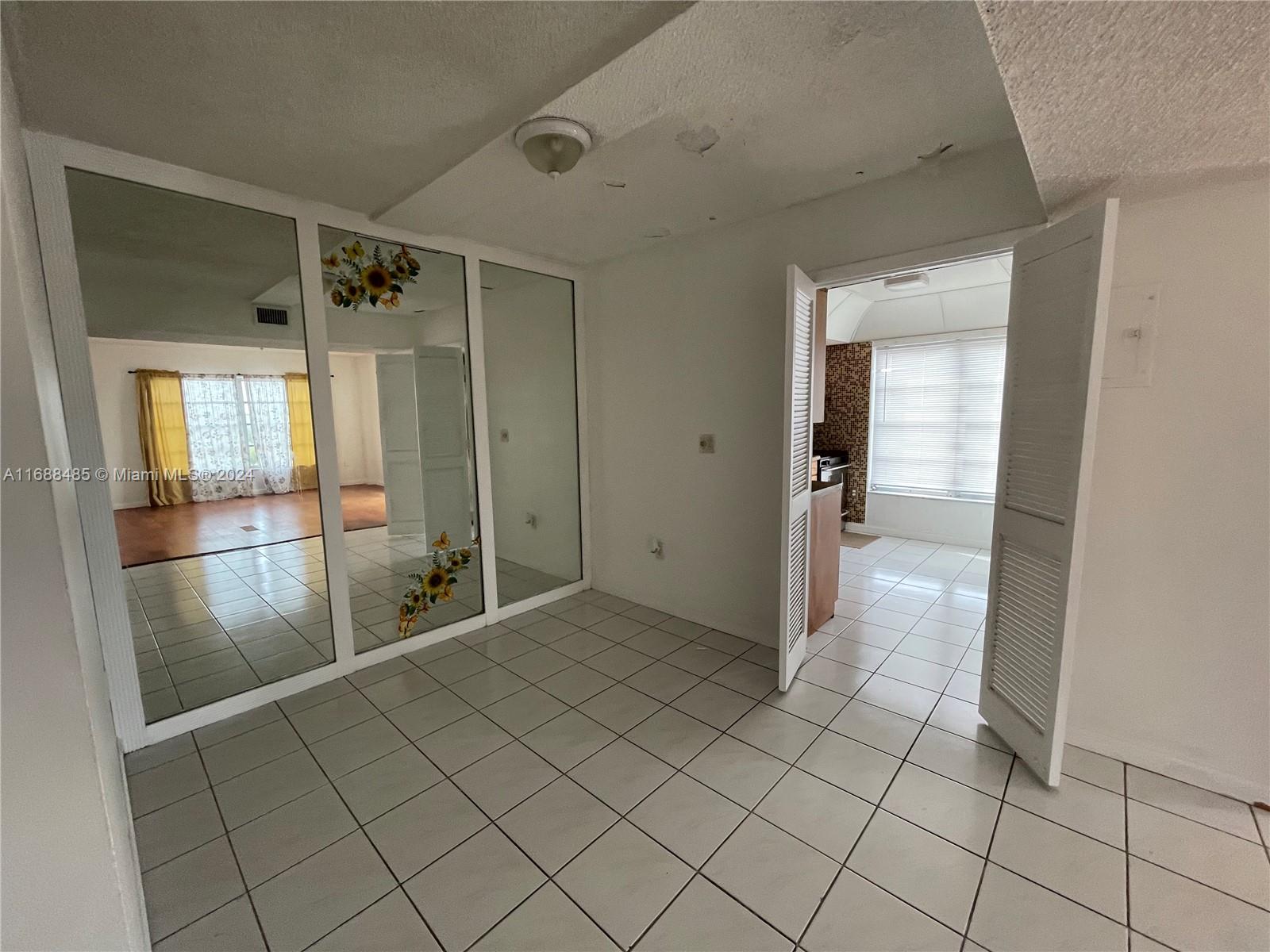 4174 Inverrary Drive #915, Lauderhill, Florida image 17