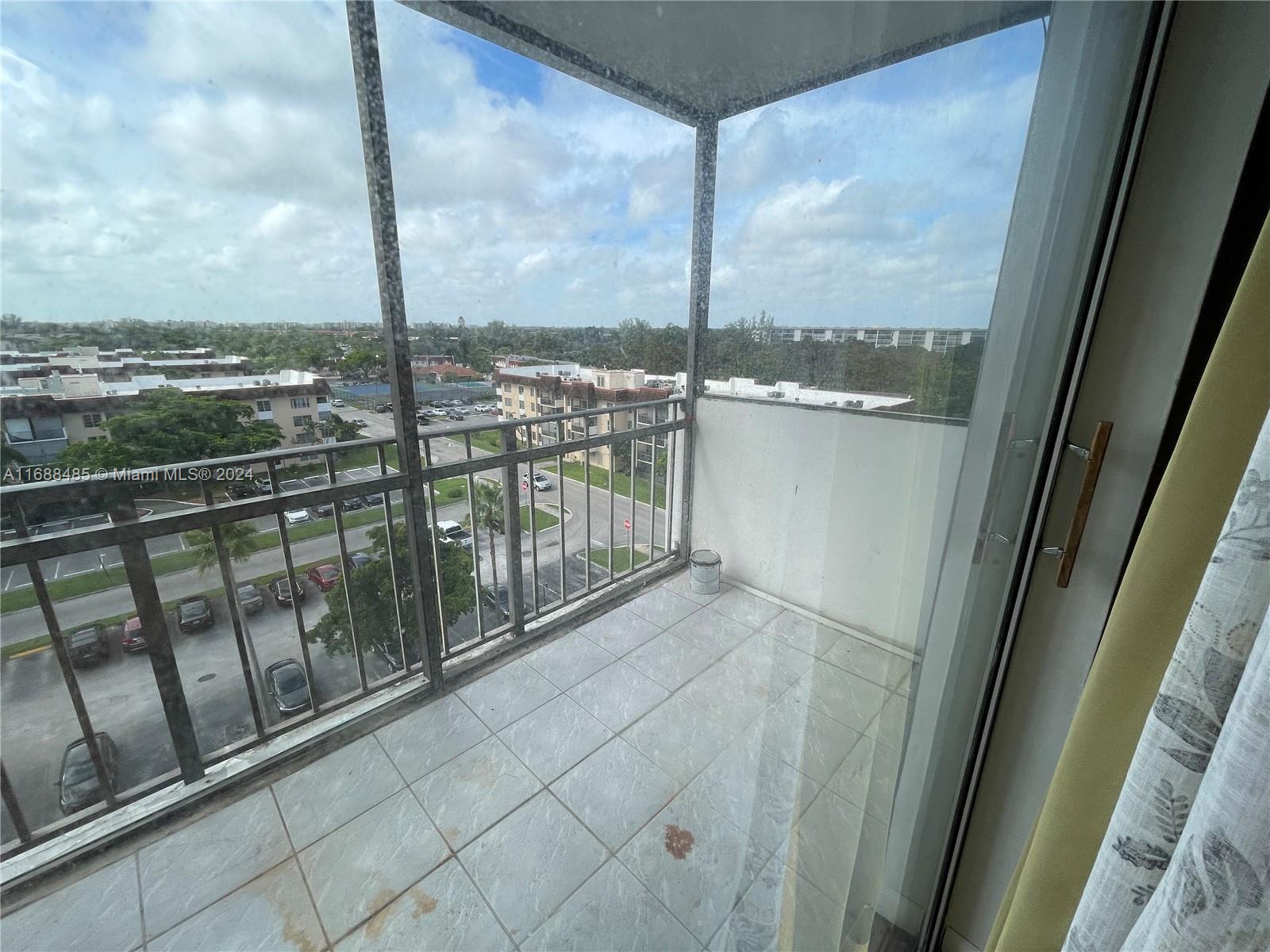 4174 Inverrary Drive #915, Lauderhill, Florida image 6