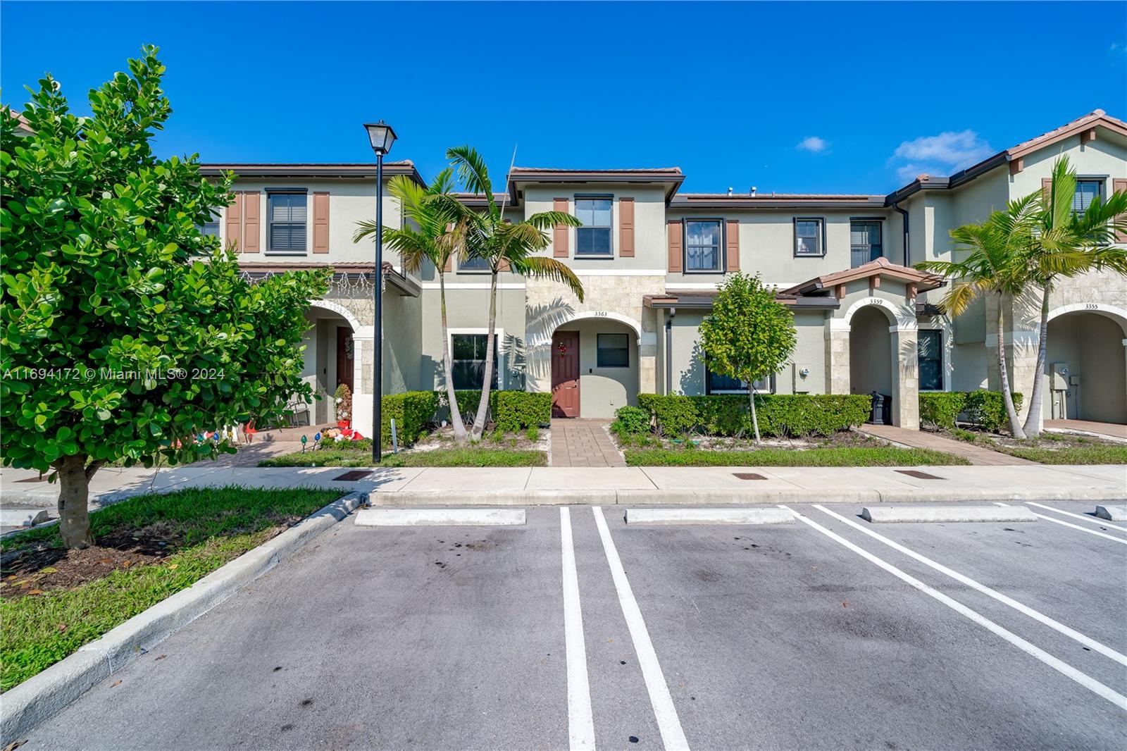 3363 W 106th Ter #3363, Hialeah, Florida image 2