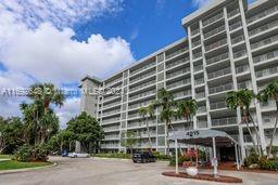 4015 W Palm Aire Dr #902, Pompano Beach, Florida image 3