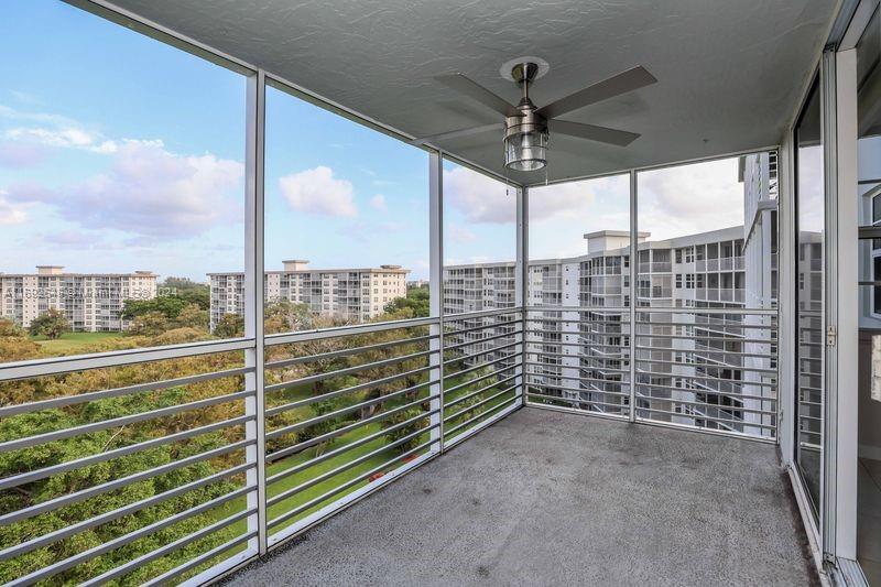 4015 W Palm Aire Dr #902, Pompano Beach, Florida image 35