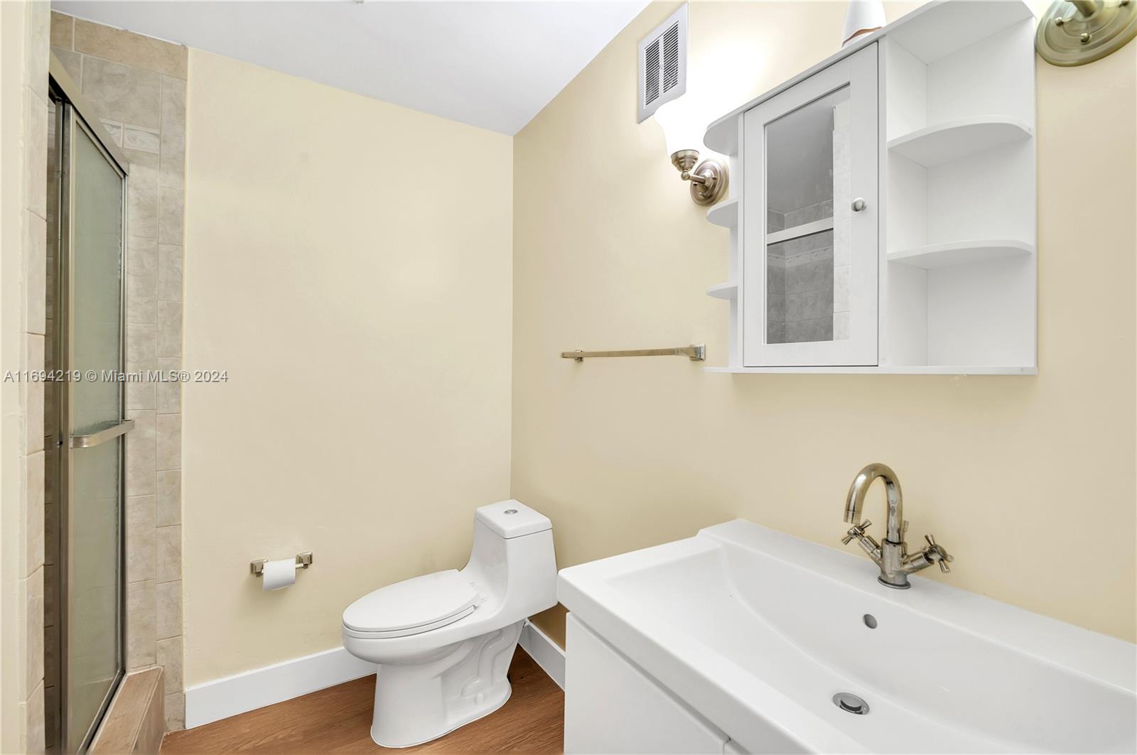 5300 Washington St #R307, Hollywood, Florida image 21