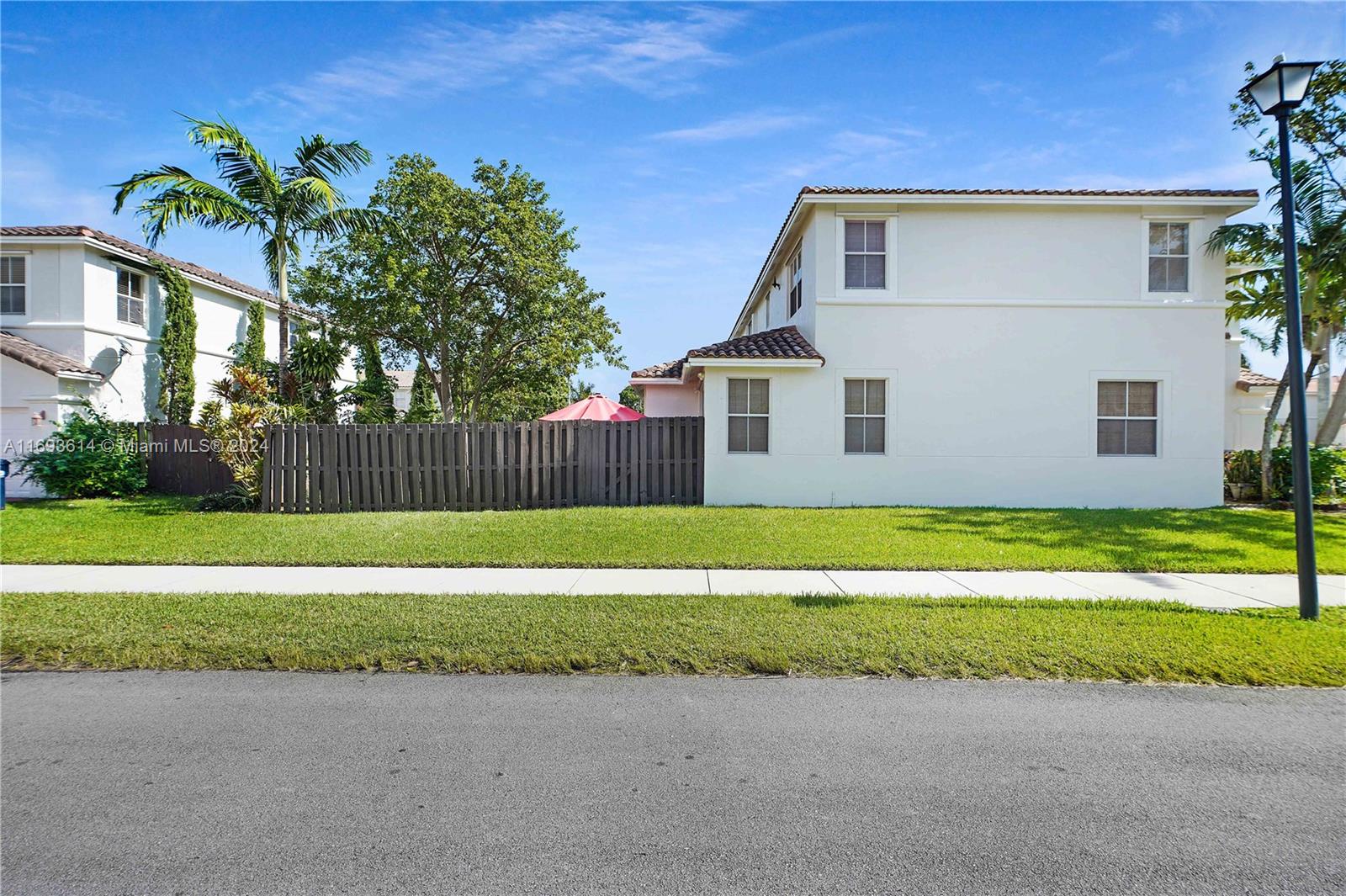 10983 SW 246th St, Homestead, Florida image 8