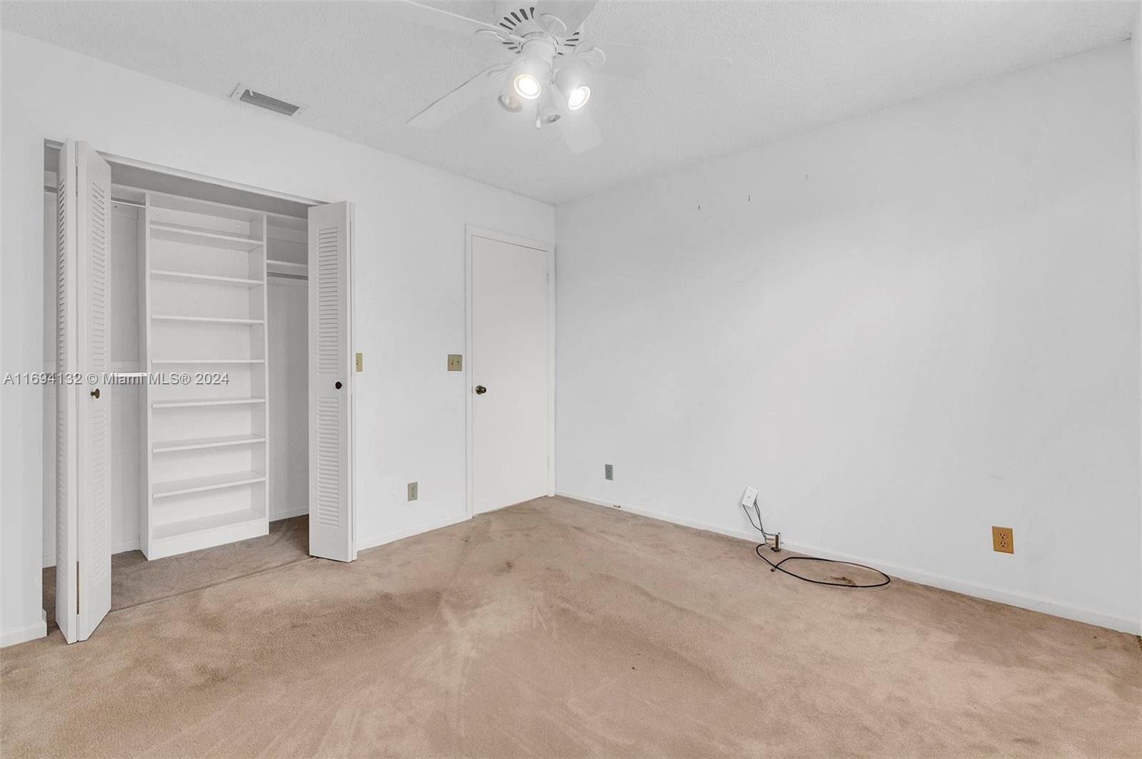 Listing Photo 14