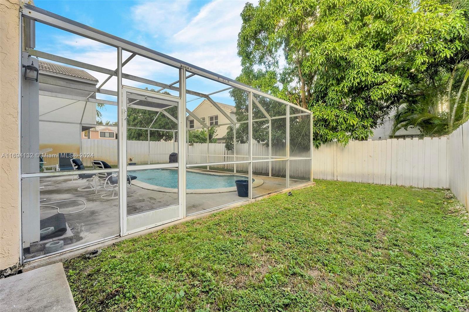 Listing Photo 16